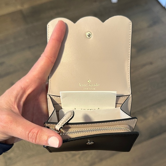 Kate Spade Black Leather Card Holder / Wallet - Picture 4 of 9